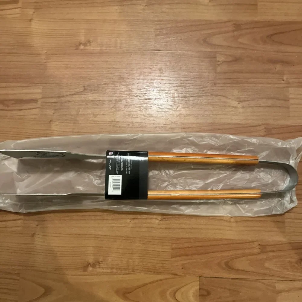 NFL grill tongs